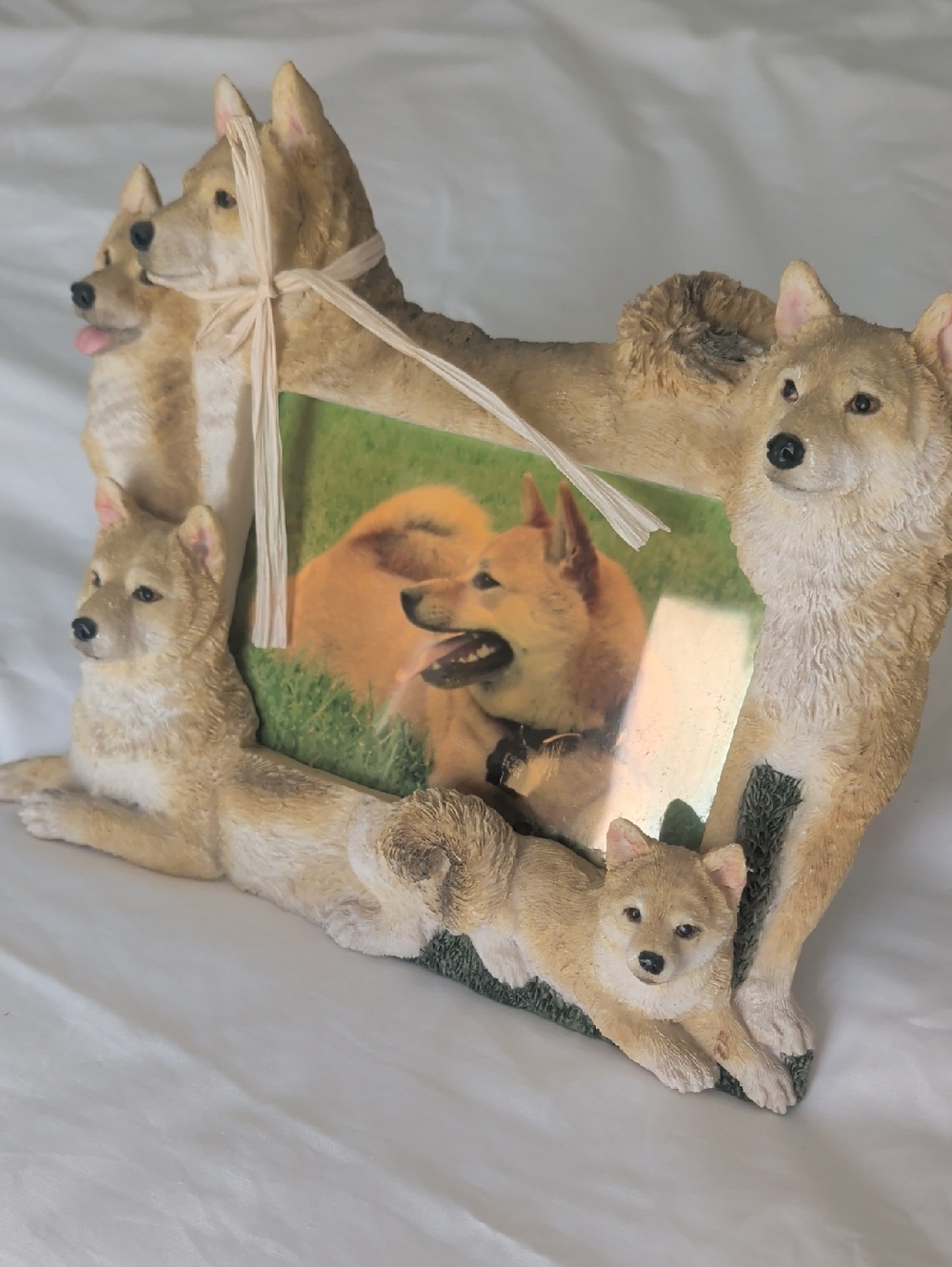 Decorative Shiba Inu Dog Picture Frame - Beige Tones